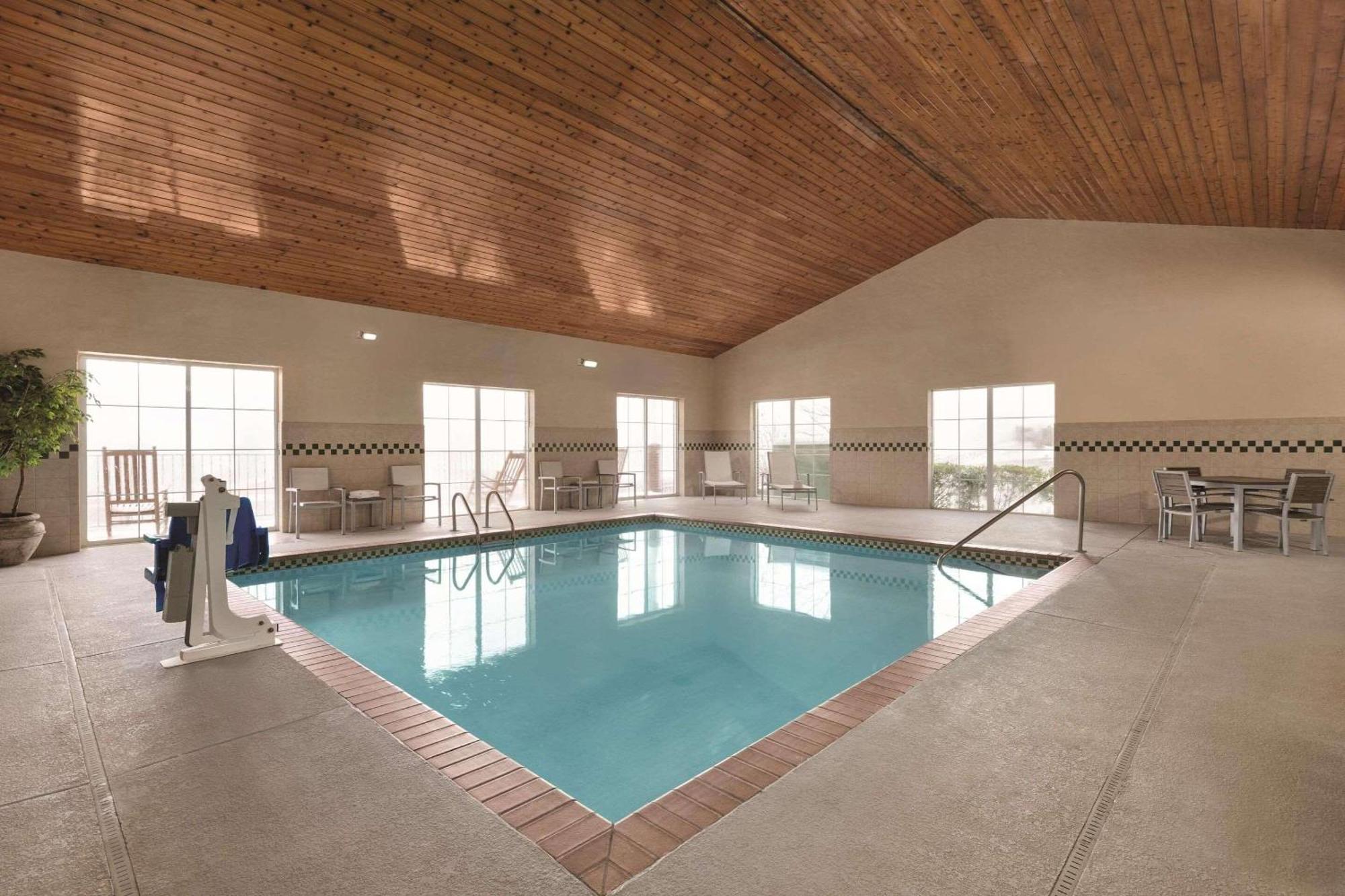 Country Inn & Suites By Radisson, Boone, Nc Экстерьер фото
