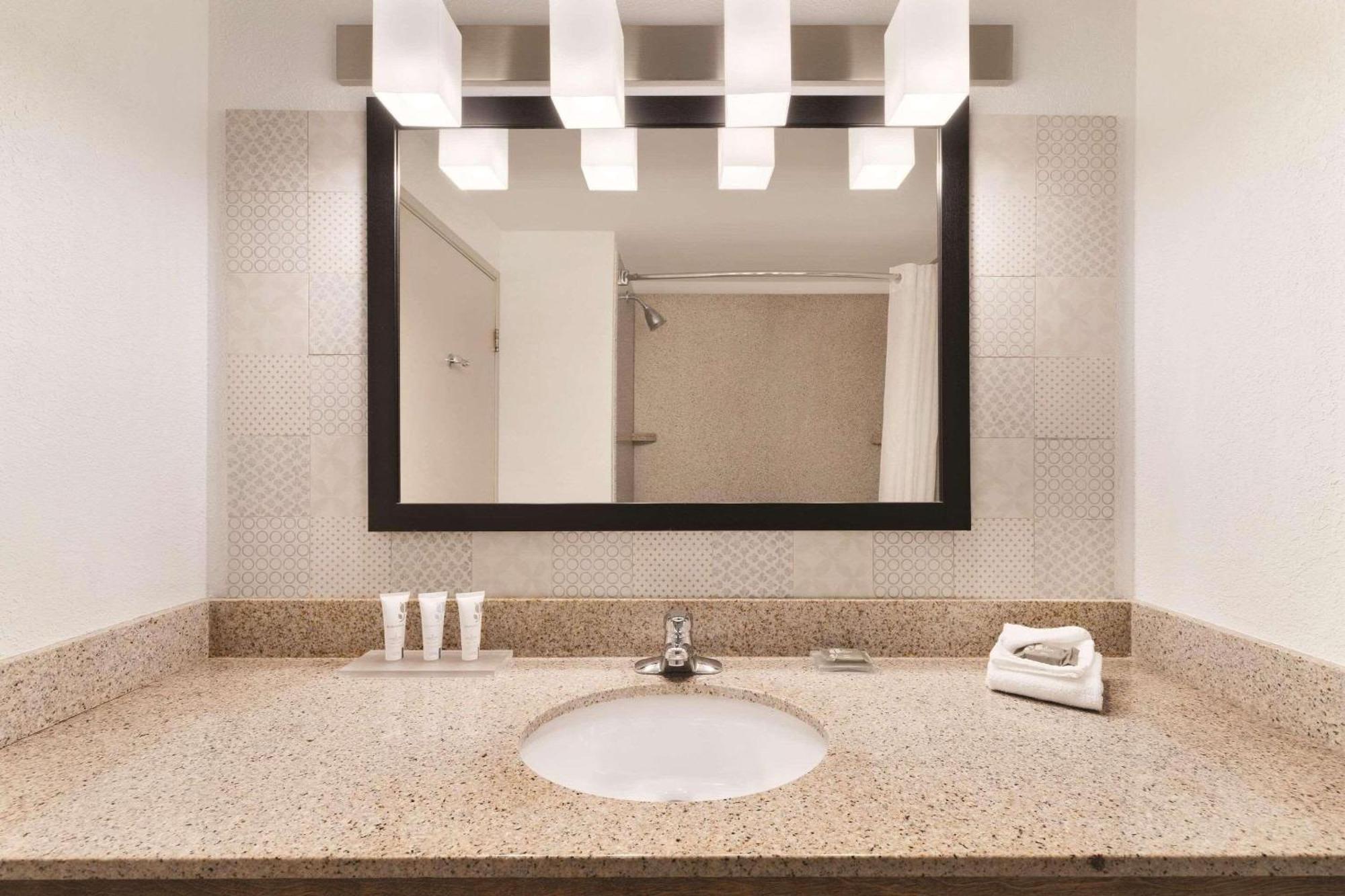 Country Inn & Suites By Radisson, Boone, Nc Экстерьер фото